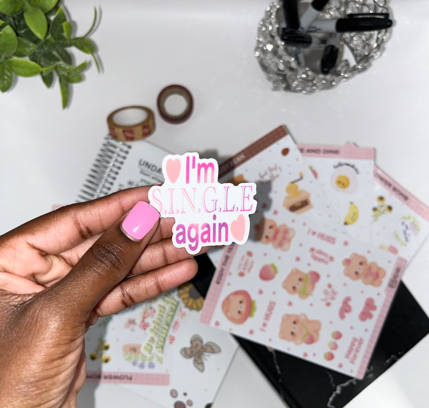 I'm single again sticker | 2 X 1.91 IN